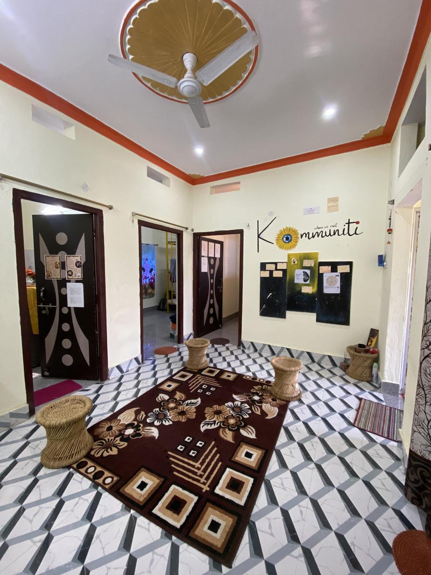 Auberge de jeunesse Nikunj Dorme à Rājgīr Extérieur photo